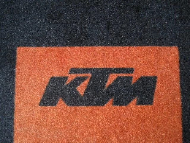 KTMのためにカスタムレーシングオートバイのフロアマット