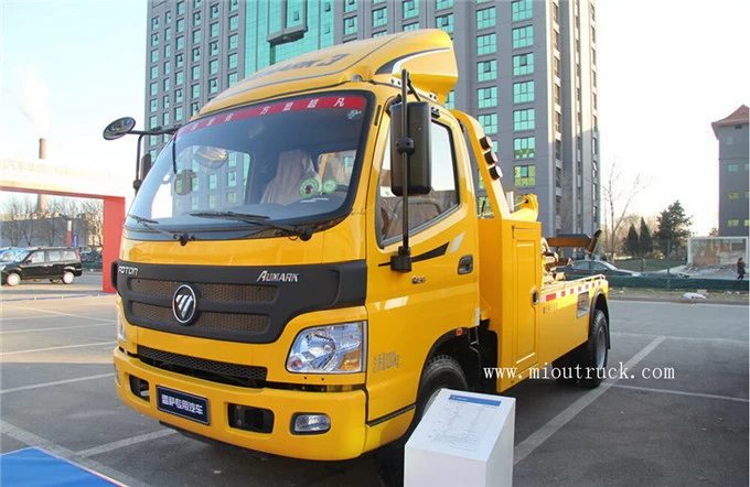 ประเทศจีน Best quality factory sale 4*2 156hp road rescue vehicle ผู้ผลิต
