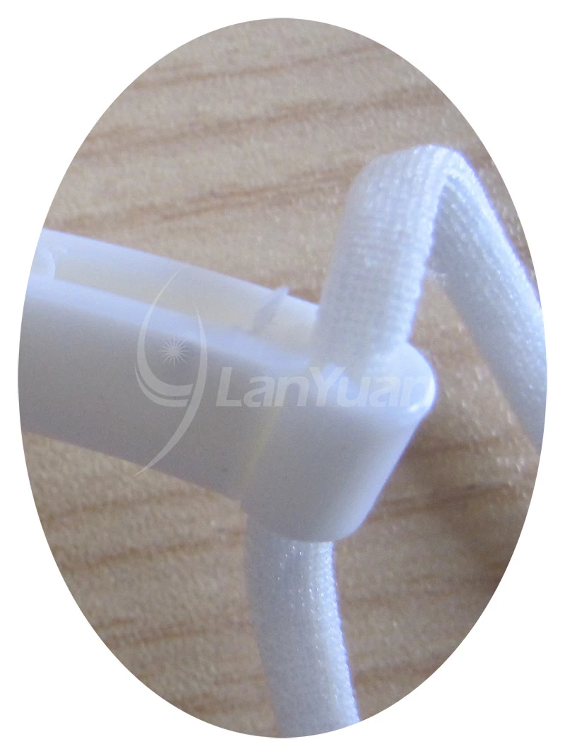 Reinigung Anti-Nebel-Hygiene-Kunststoff-Haustierlächeln-Maske