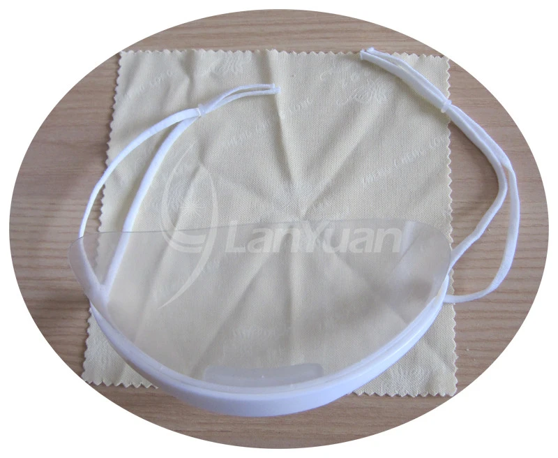 Reinigung Anti-Nebel-Hygiene-Kunststoff-Haustierlächeln-Maske