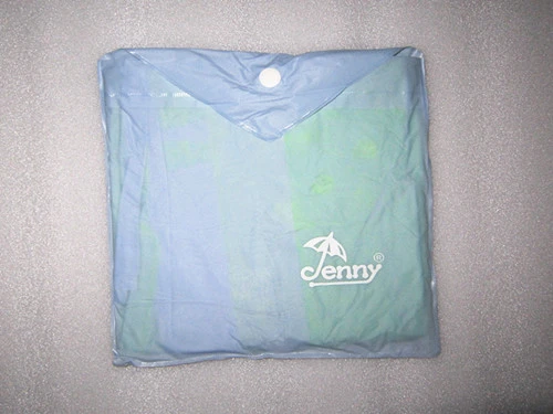 Разноцветный Симпатичные и водонепроницаемый Chilren дождь пончо