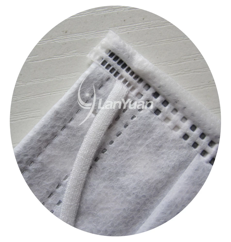 Single Piece Package Black and White Big Checked Pattern Ear Loop Face Mask