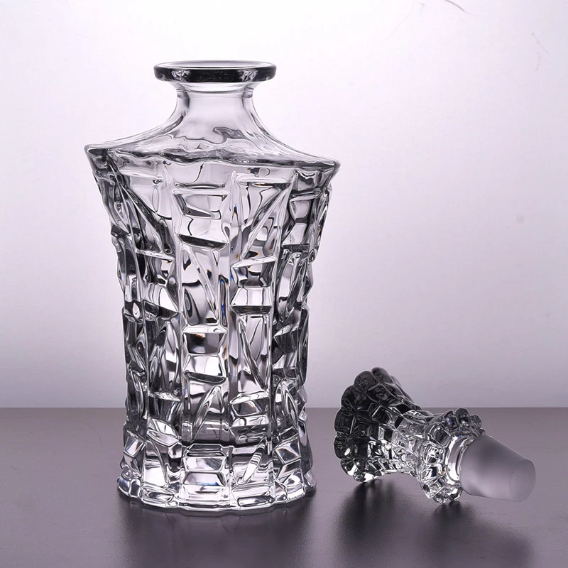 New Arrived Exquisite Whiskey Decanter sets and 4 Cocktail Glasses