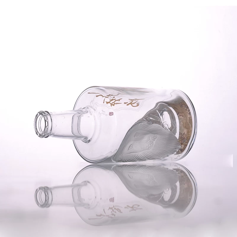 OEM Glass wine bottle manufacturers, empty glass bottle for Vodka 550ml