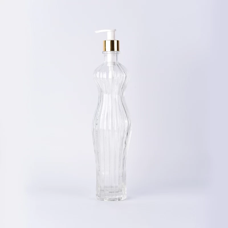 Wholesale hight whiteconmestic glass perfume bottle