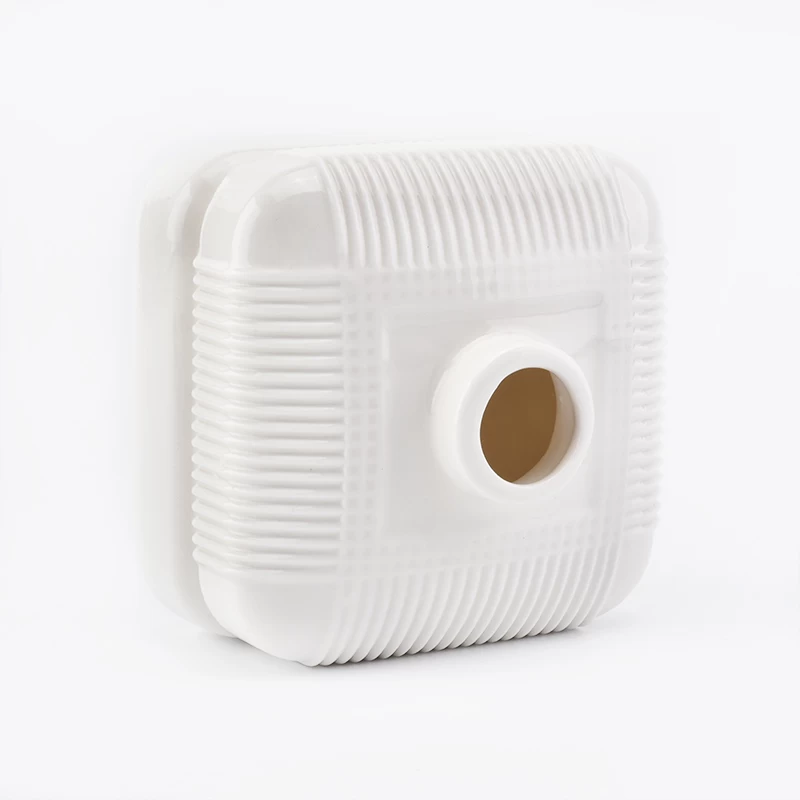 white square ceramic diffuser