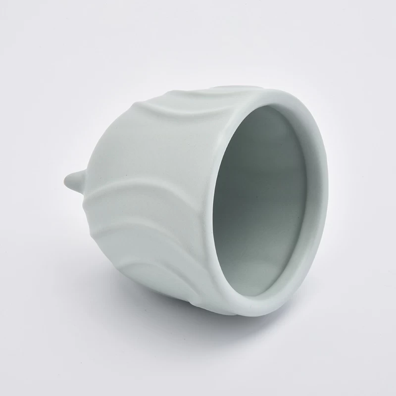 Unique design with heart shape ceramic candle jar 