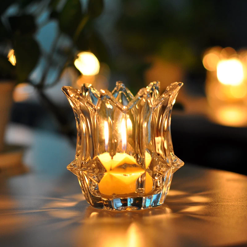 Crown shape crystal glass candle holder