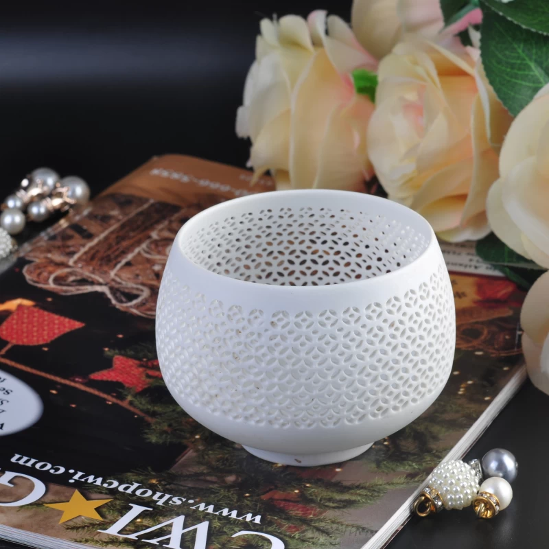 Oval hollowed-out ceramic candle holder for home decoration