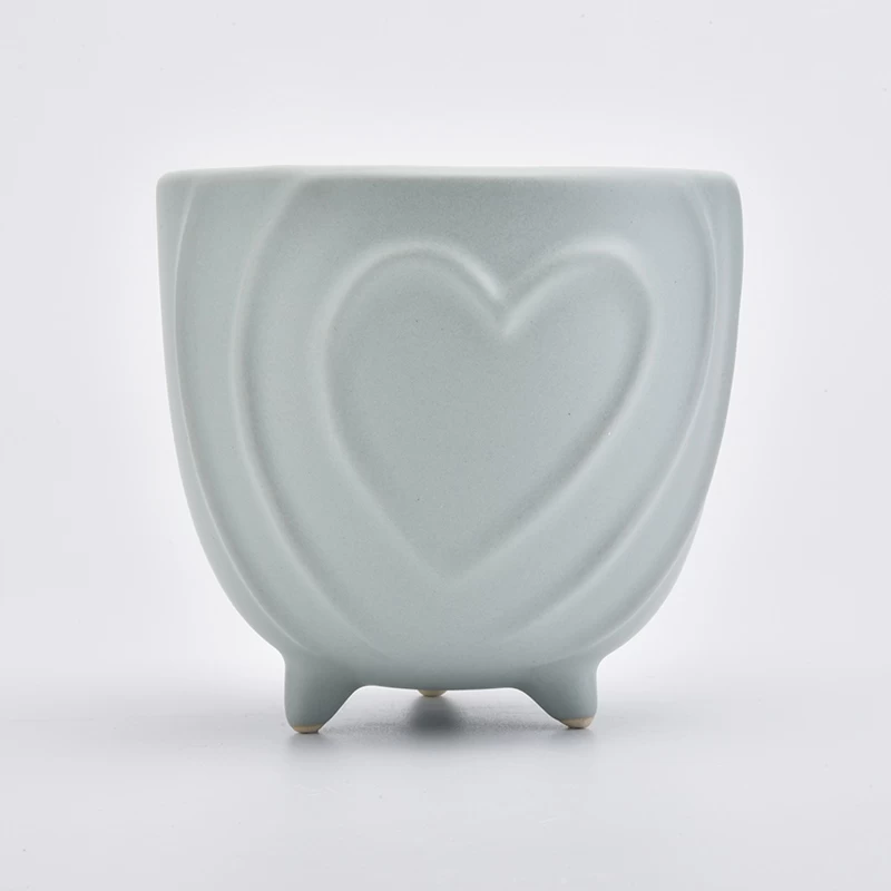 Unique design with heart shape ceramic candle jar 