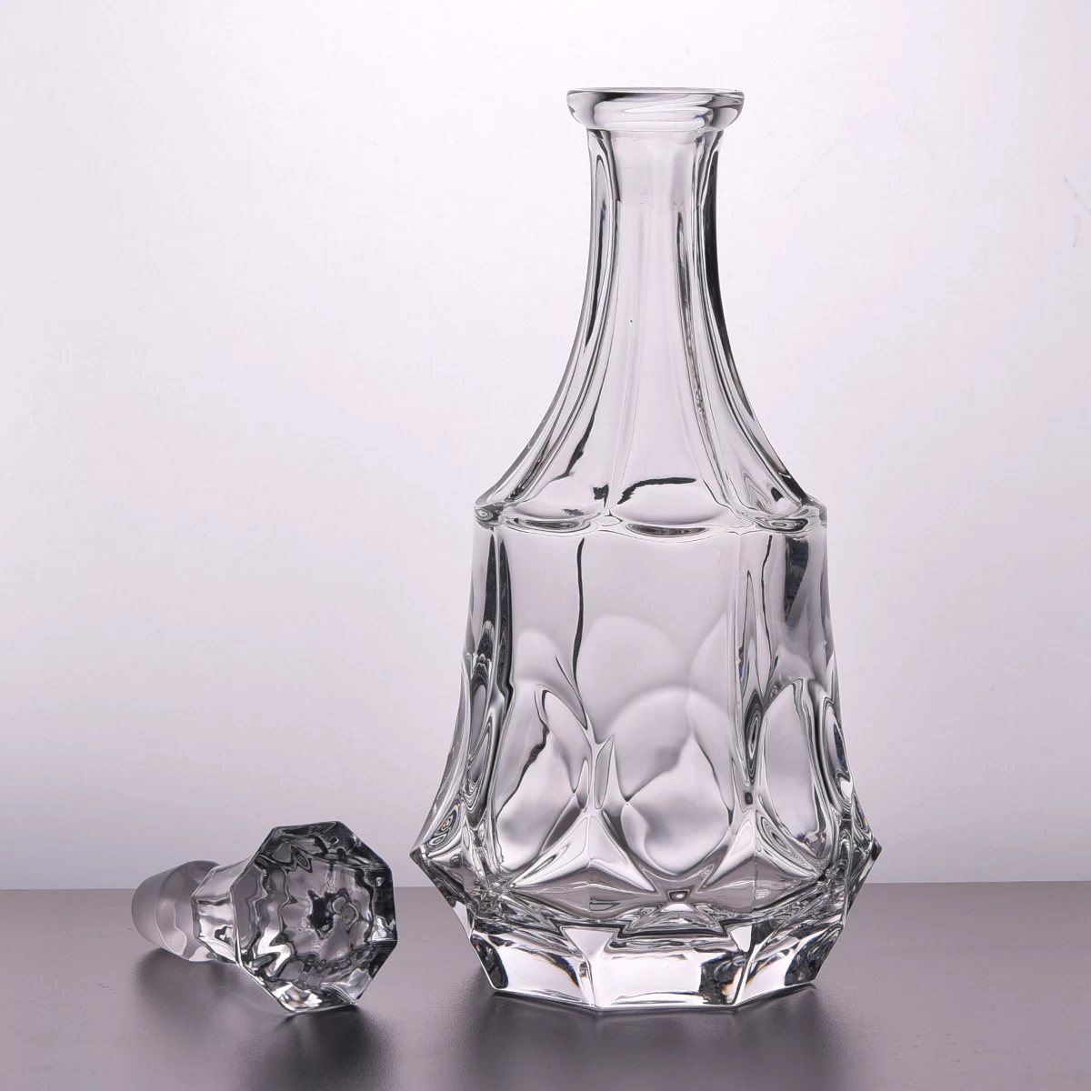 Hot Popular Crystal glass whiskey decanter sets