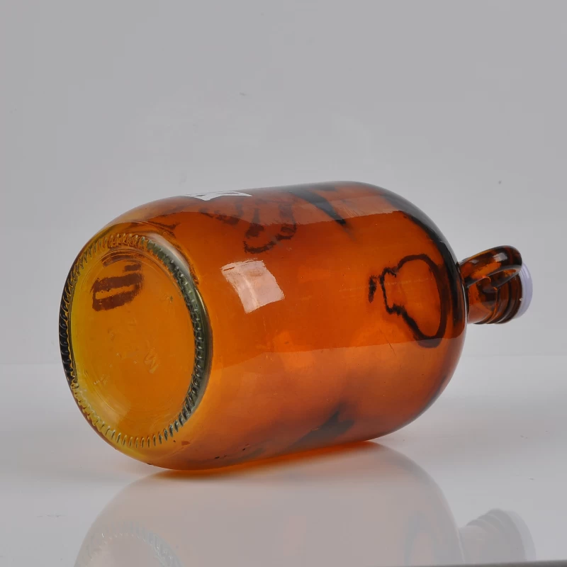 Large capacity beer glass bottle