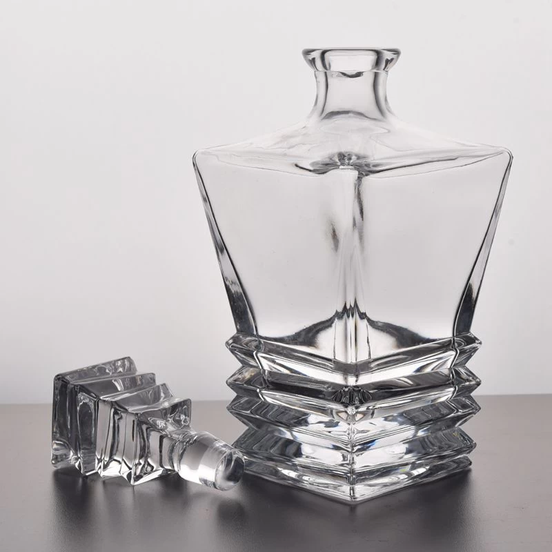 Square design cystal whiskey decanter set wholesale
