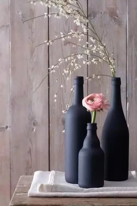 The use of empty bottles