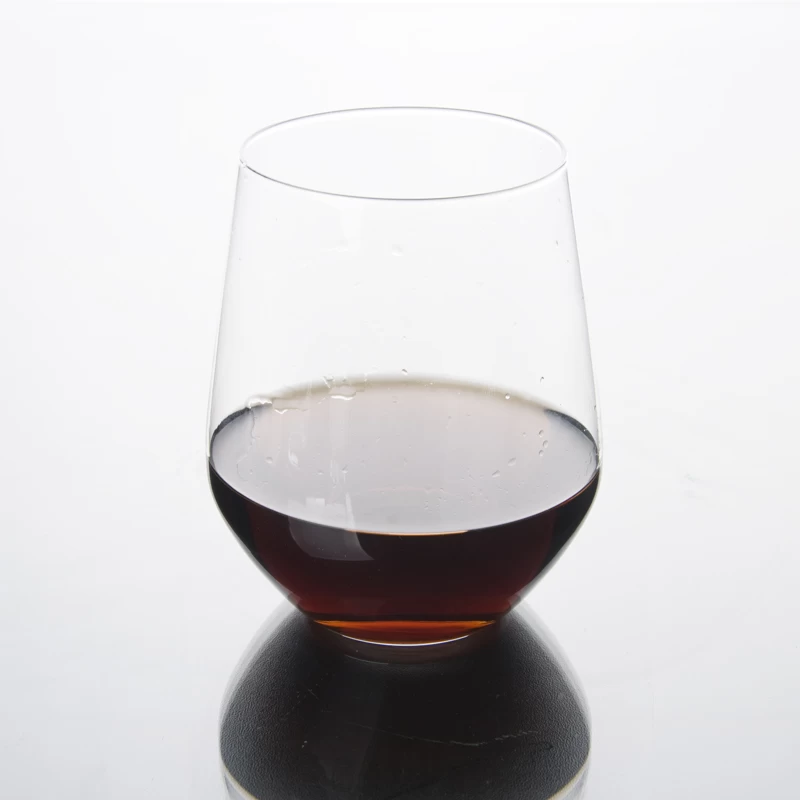 Clear whisky glass 