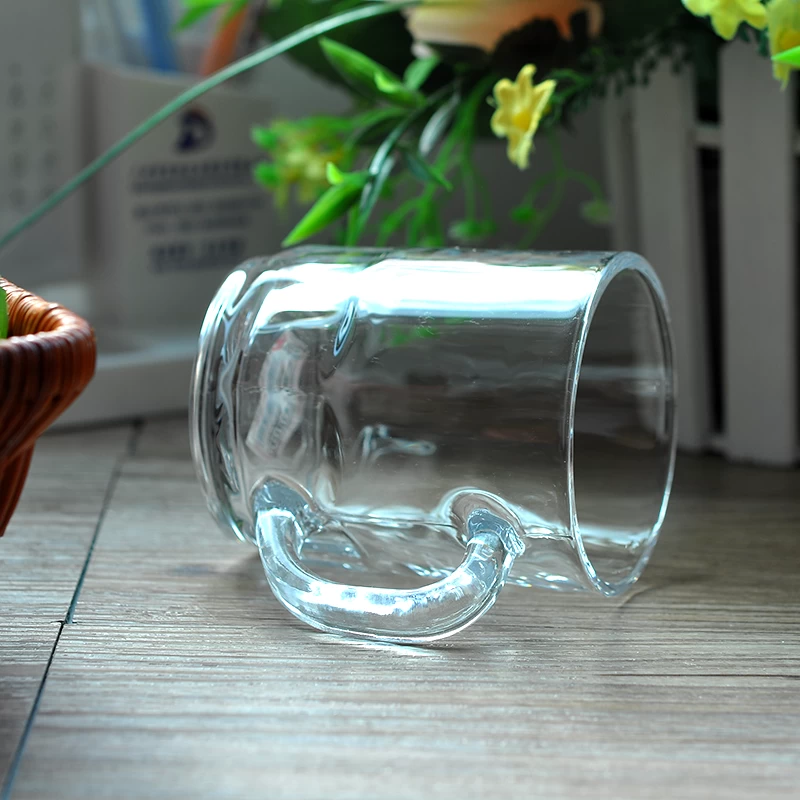 glass soft drinking cup