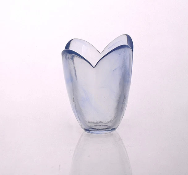 New design petal shaped transparent tealight candle