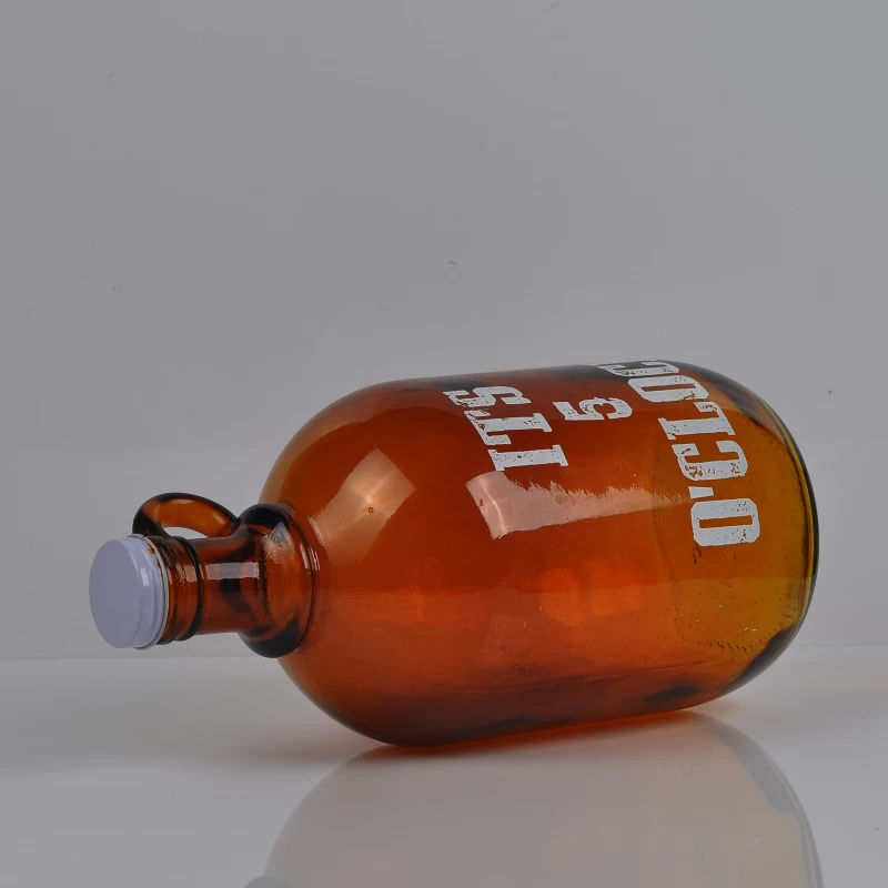 Large capacity beer glass bottle