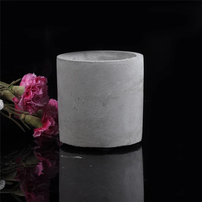 Strong anti-strike round cylinder cement candle holder