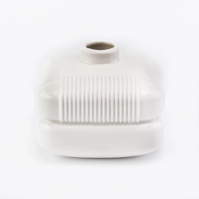 white square ceramic diffuser 