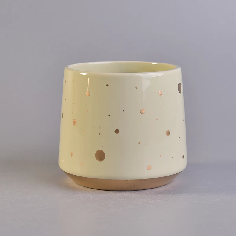 shiny gold dots cermaic candle vessel