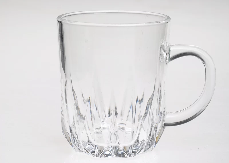 Twisted tumbler water cup glass mug