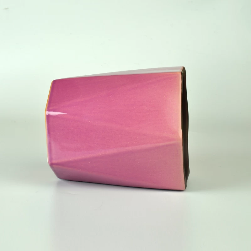 Newly hot sale glazing pink ceramic candle holder 
