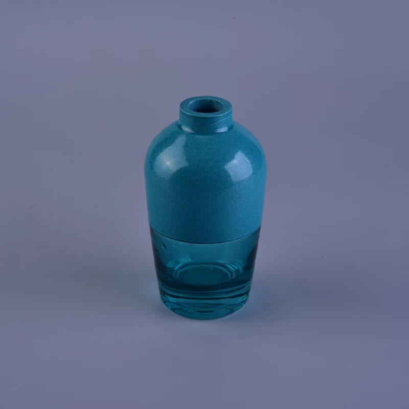 Handmade crack lacquering cut glass diffuser bottle