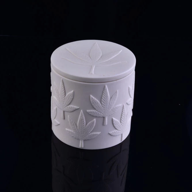 Custom Embossed Logo White Ceramic Candle Jar With Lid