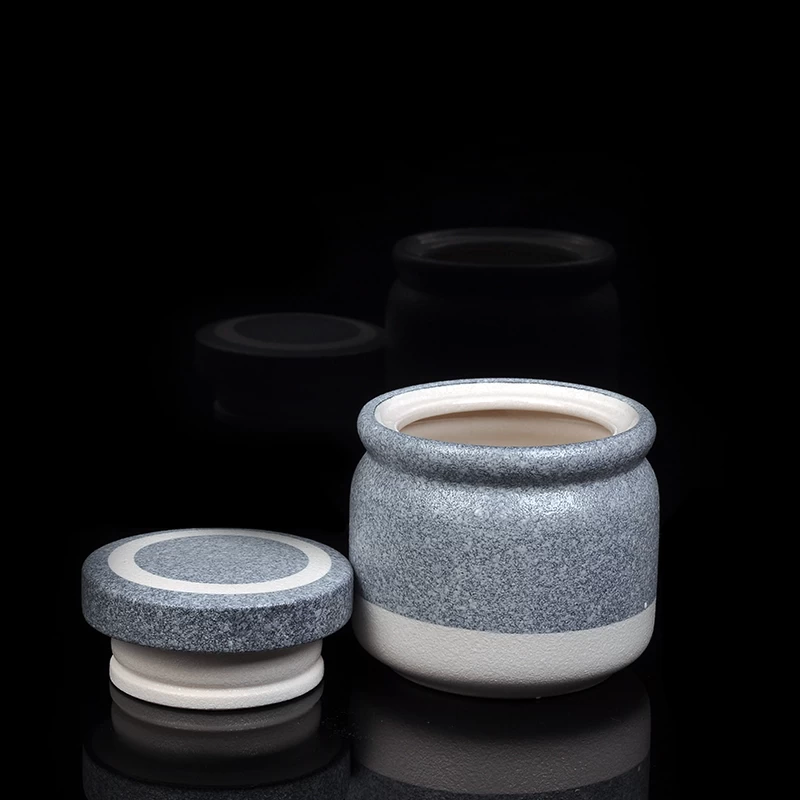 Ceramic candle holders with marble finish