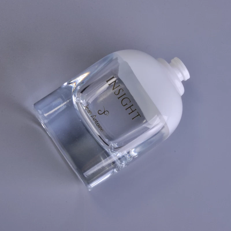 Newly arrival heavy high-grade glass perfume bottle with customized logo