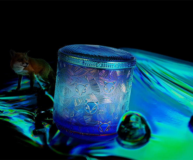 15oz iridescent embossed glass candle vessel with wooden lid fox pattern