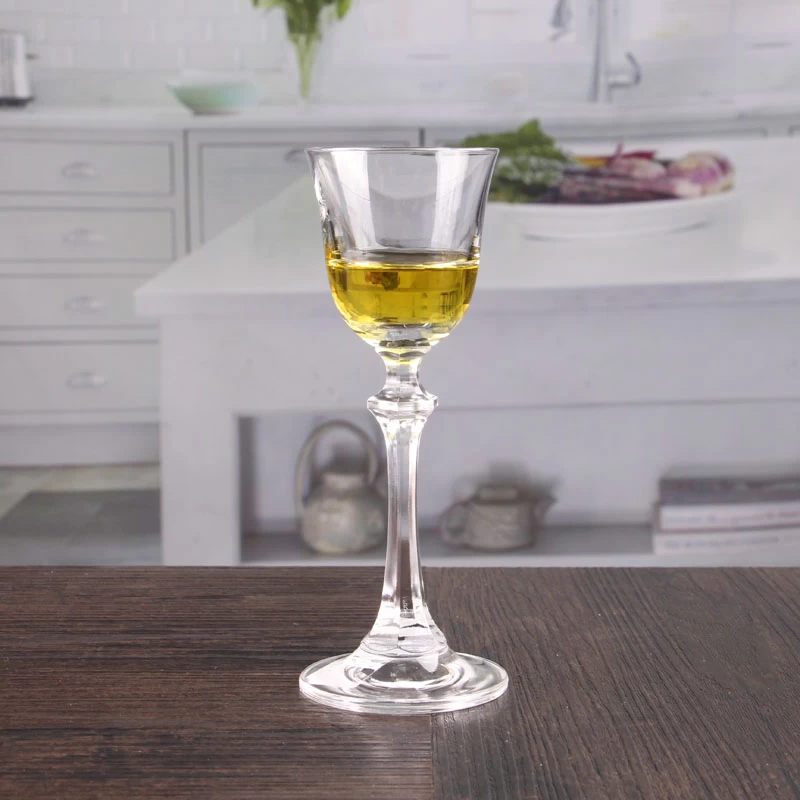 Wide mouth champagne cup