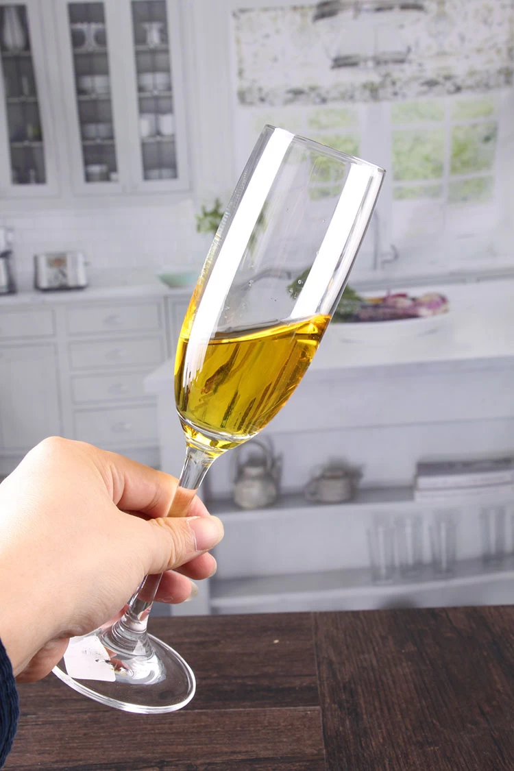 Inexpensive champagne flutes