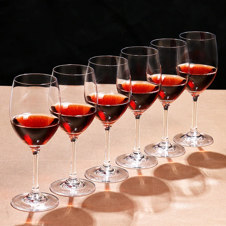 red wine glasses