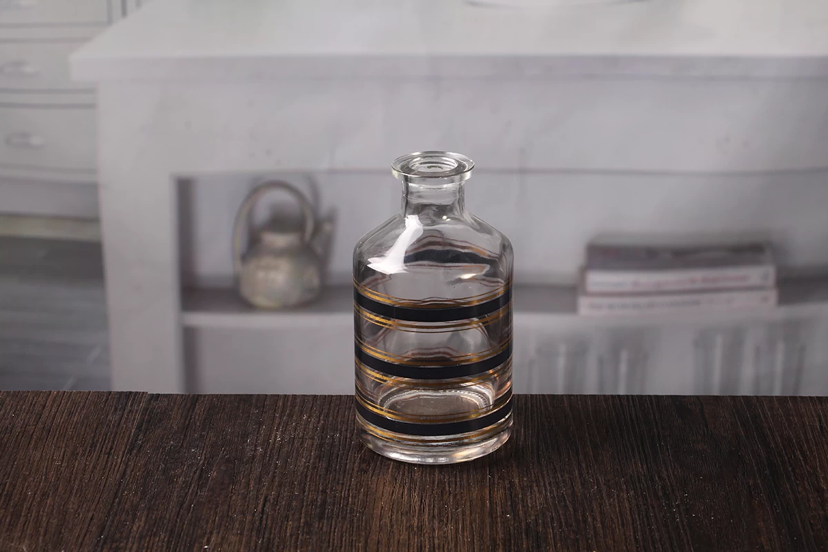 Essential oil diffuser bottle