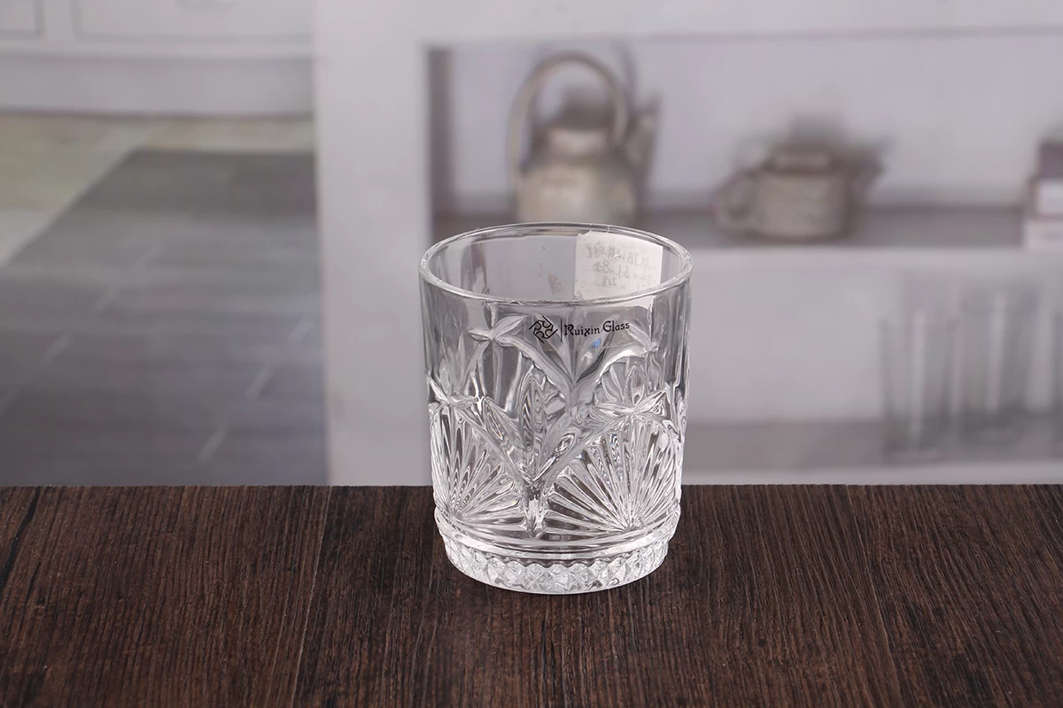 Cut Glass Whisky Tumblers suppliers