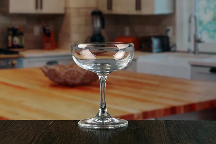 Inexpensive champagne saucer