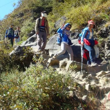 Go Mountain Climbing-How to Celebrate the Double Ninth Festival