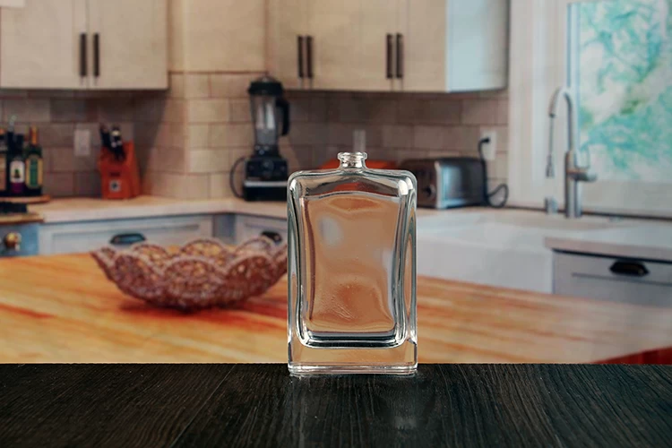 Glass perfume bottle with stopper