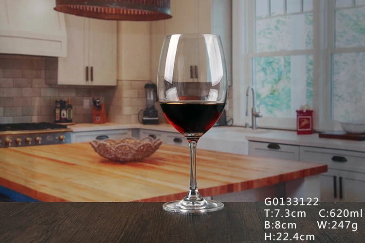 Short stem large wine glass