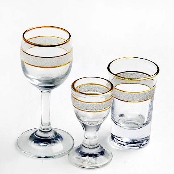 الصين مصدره الزجاج الصغيرة الشاي كوب صغيرة نظارات، الشركة المصنعة للنظارات بهلوان صغير