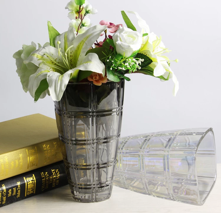 China supplier hot selling gold electroplating glass vase manufacturer