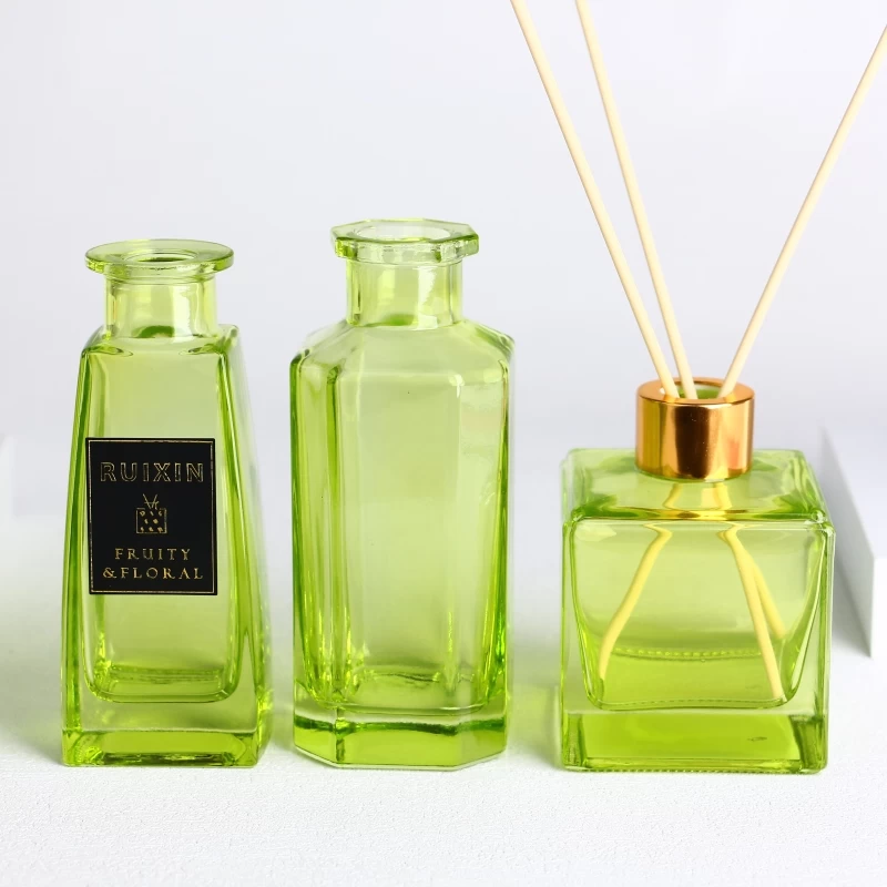 Dfiffuser Bottle with Cap China Factory Green Color Perfume Bottle 200ML Luxury Custom glass Diffuser Bottle