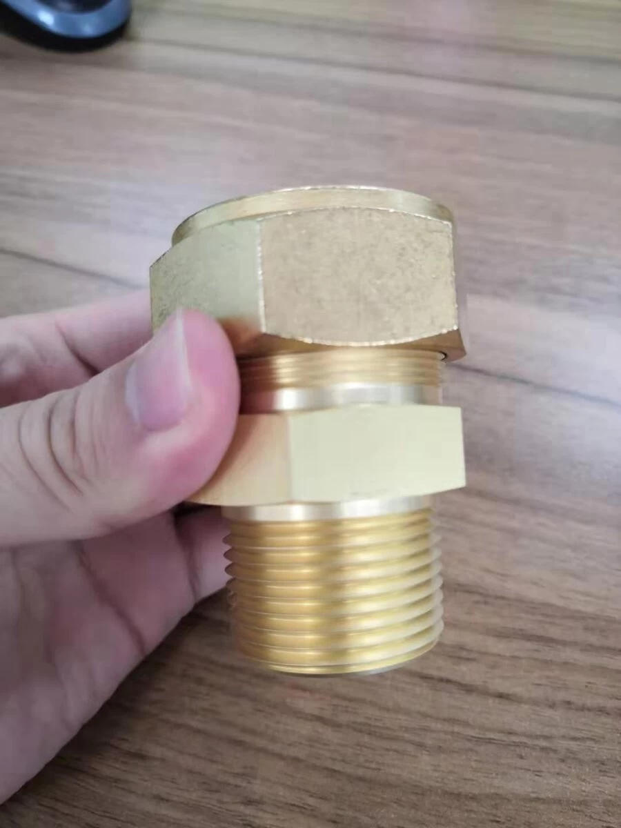 China 2 Brass Double Ferrules Metric Tube Fittings Male Connector 2mm to 38mm manufacturer