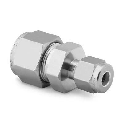 China Stainless Steel Swagelok Tube Fitting Reducing Union 14 in  x 18 in Tube OD manufacturer