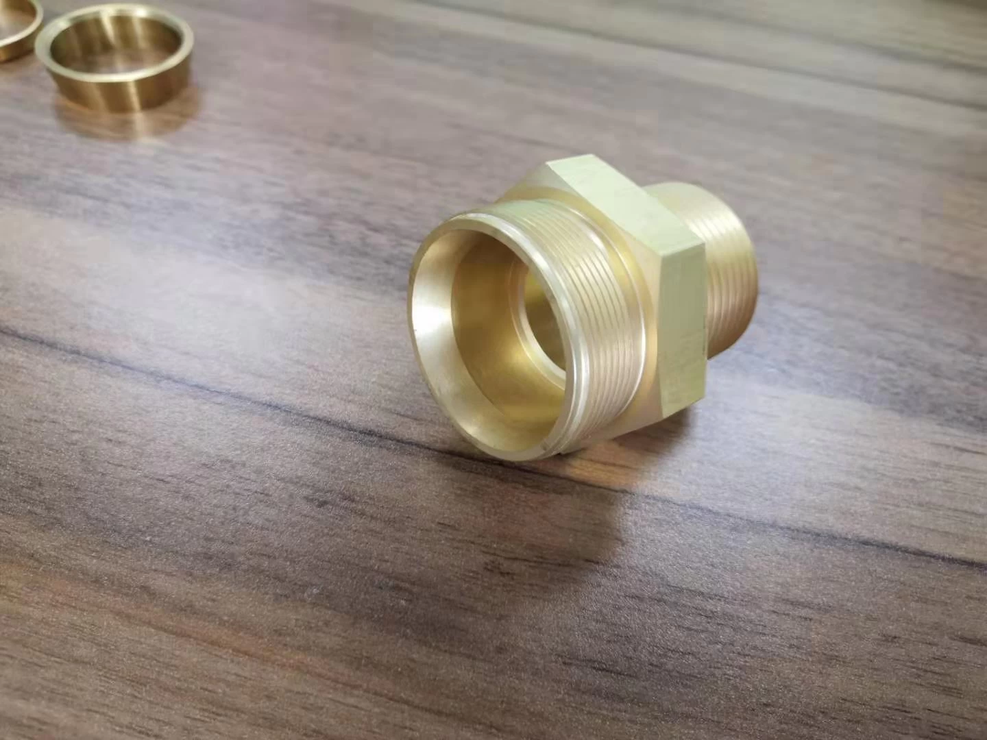 China Swagelok standard brass fittings with cutting rings manufacturer