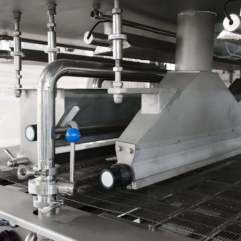 Cina macchina automatica di rivestimento del cioccolato, macchine della fabbrica del cioccolato porcellana produttore