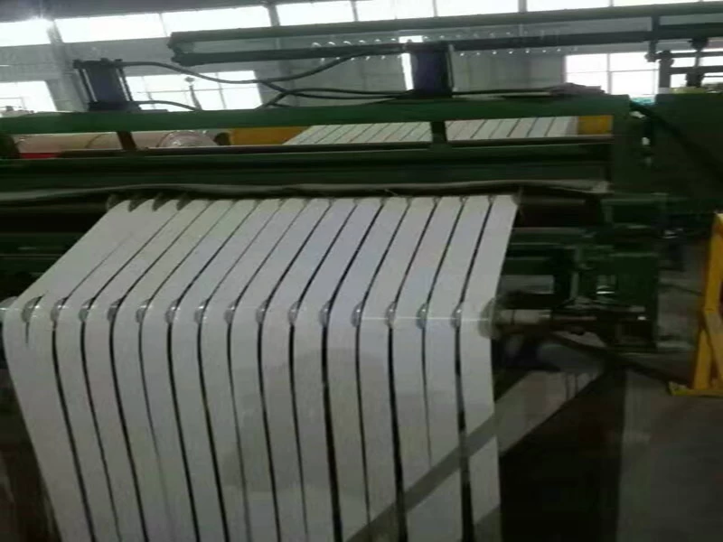 Chine bobine d'enduit étroite en aluminium fabricant