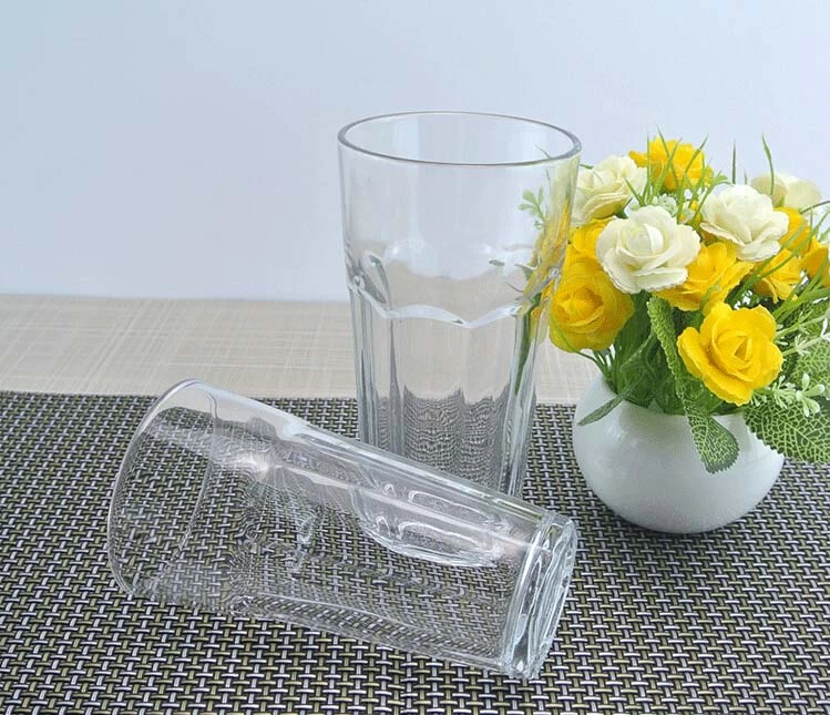 clear drinking cups
